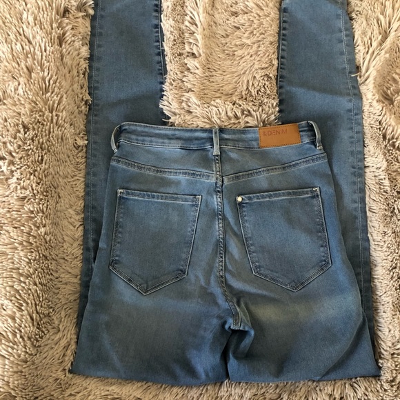 H&M Skinny Jeans NWOT - Picture 2 of 4